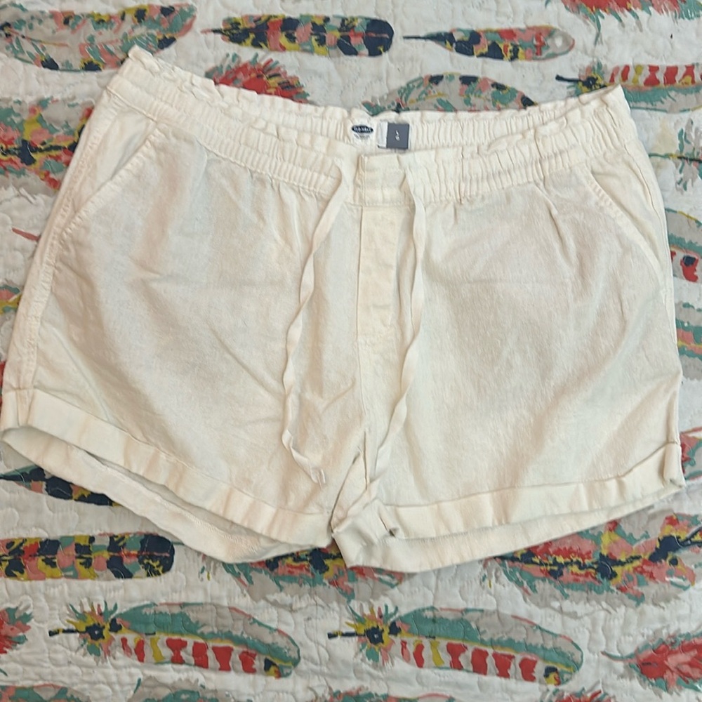 OLD NAVY womens gaize shorts, off white color, size Large
